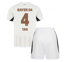 Bayer Leverkusen Jonathan Tah #4 Koszulka Wyjazdowa dzieci 2024-25 Krótki Rękaw (+ krótkie spodenki)